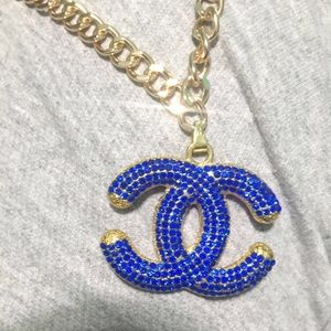 Chanel chain choker